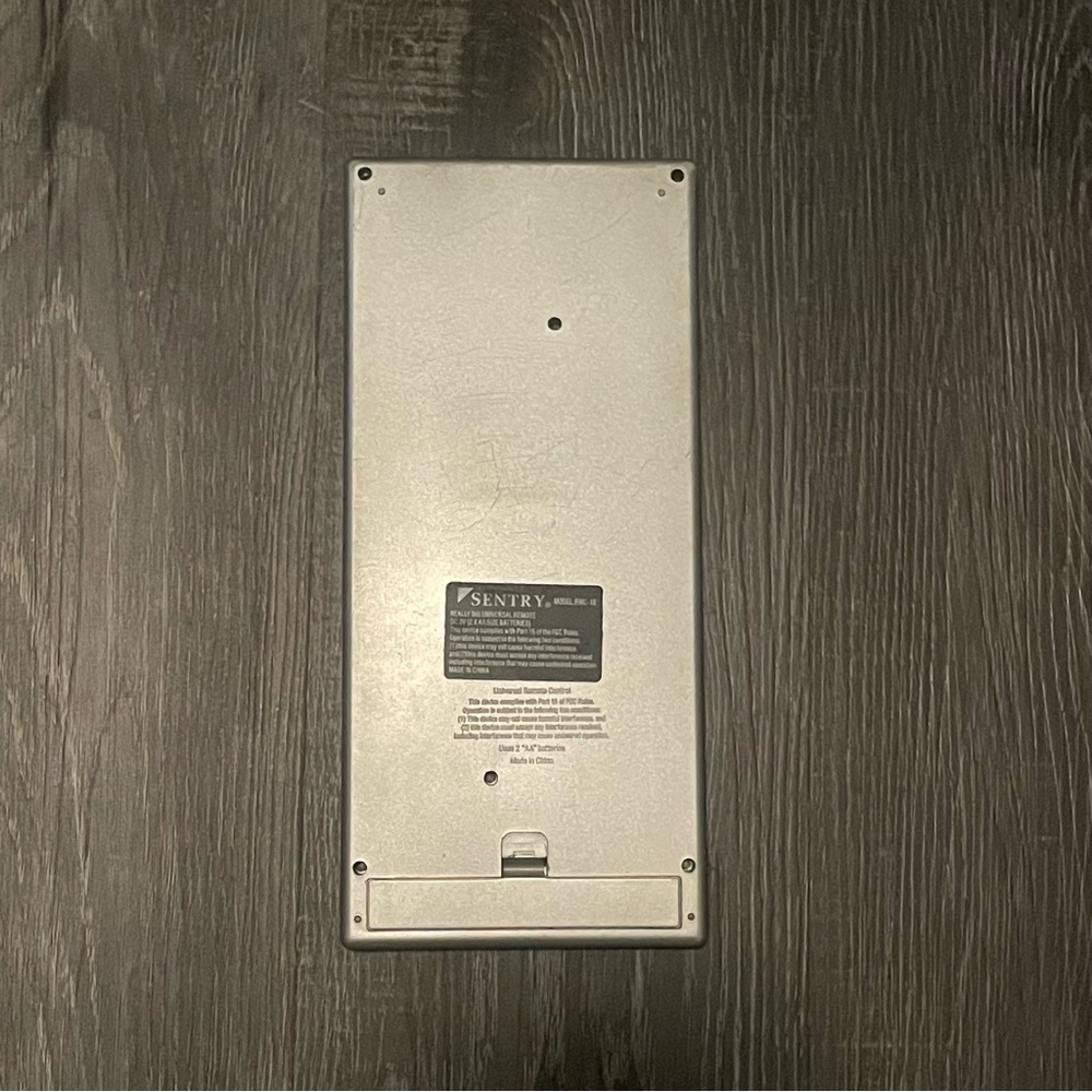 Gigantic Remote Control - Picture 2 of 4
